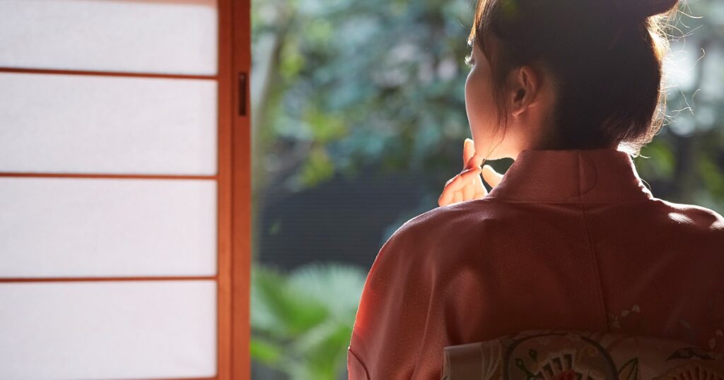 上品で女らしい人