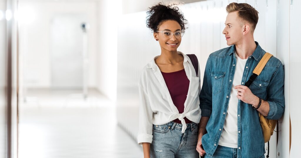 デート前の男女