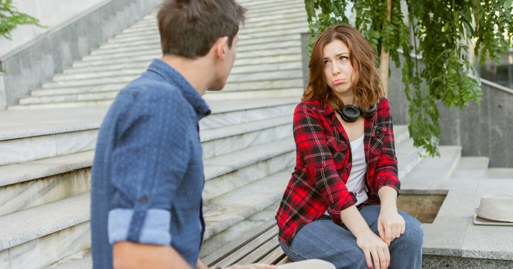 男性から気にしている事を言われる女性