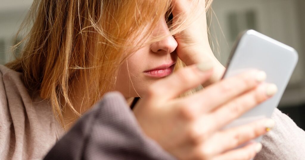 LINEするのに会いたがらない女性の心理
