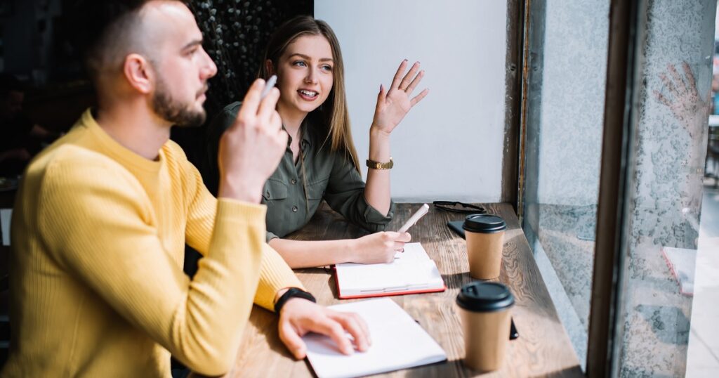 好意を寄せている男性と話したい女性