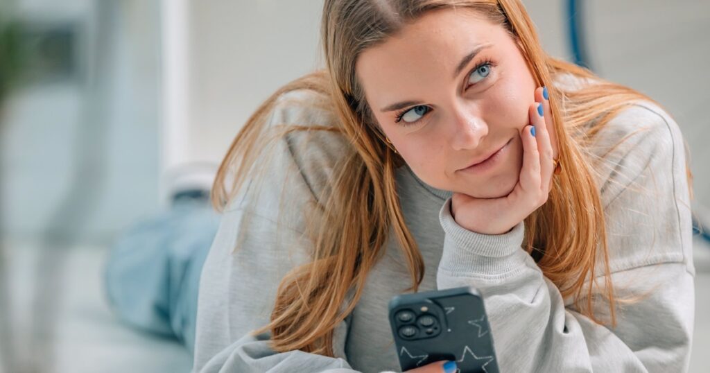 好きなのに好き避けする女性