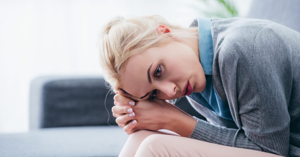 恋人に劣等感を感じてしまう女性