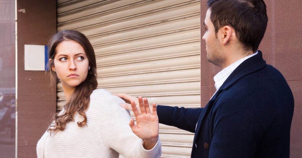 ネチネチしてる男性にはっきり伝える女性