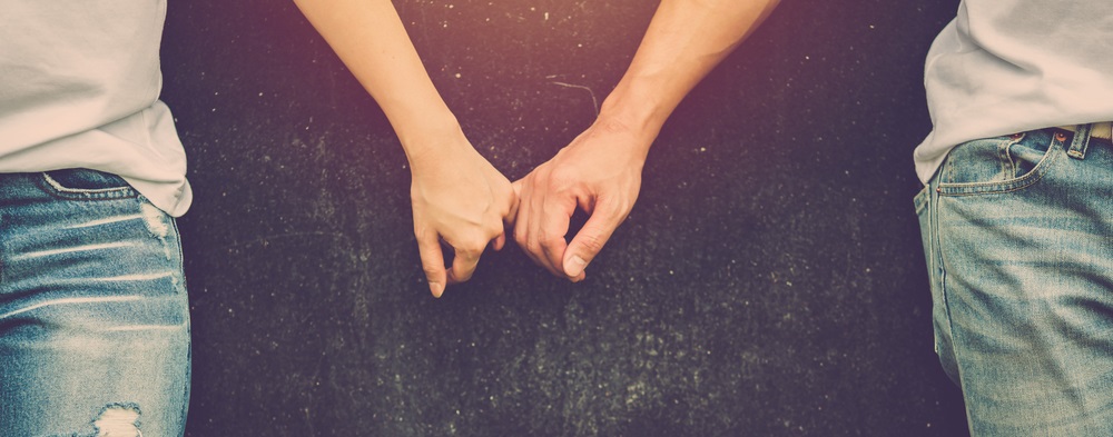 持ってあげるは脈あり