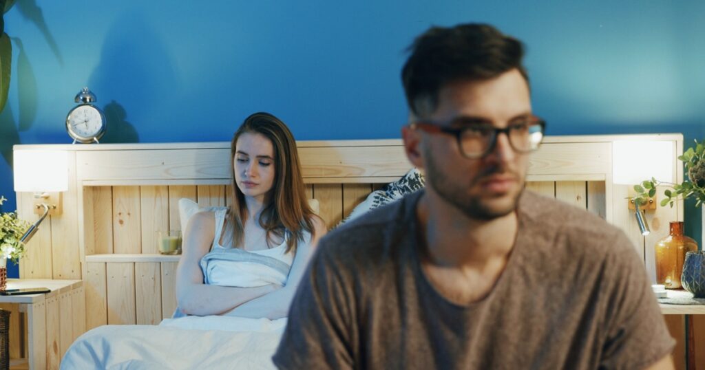 夢の中で彼氏とギクシャクする