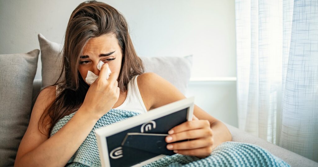 元彼に新しい彼女ができた元カノ