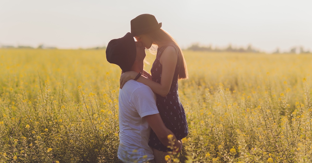 付き合いたての彼氏と初めてキスする時に気をつけること！知っておきたい注意点
