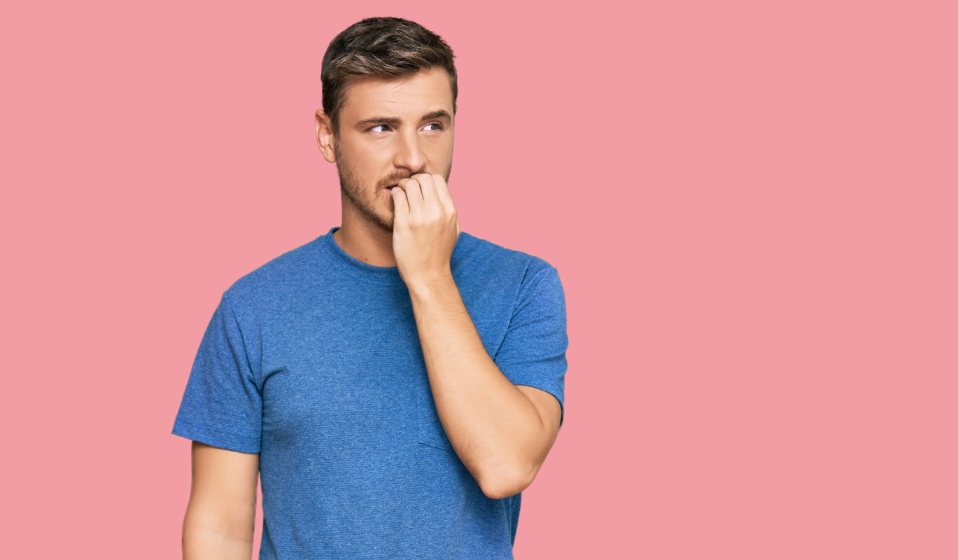 女性慣れしておらず、普段は無口、恋愛に対しては不器用？人見知り男性の特徴とは