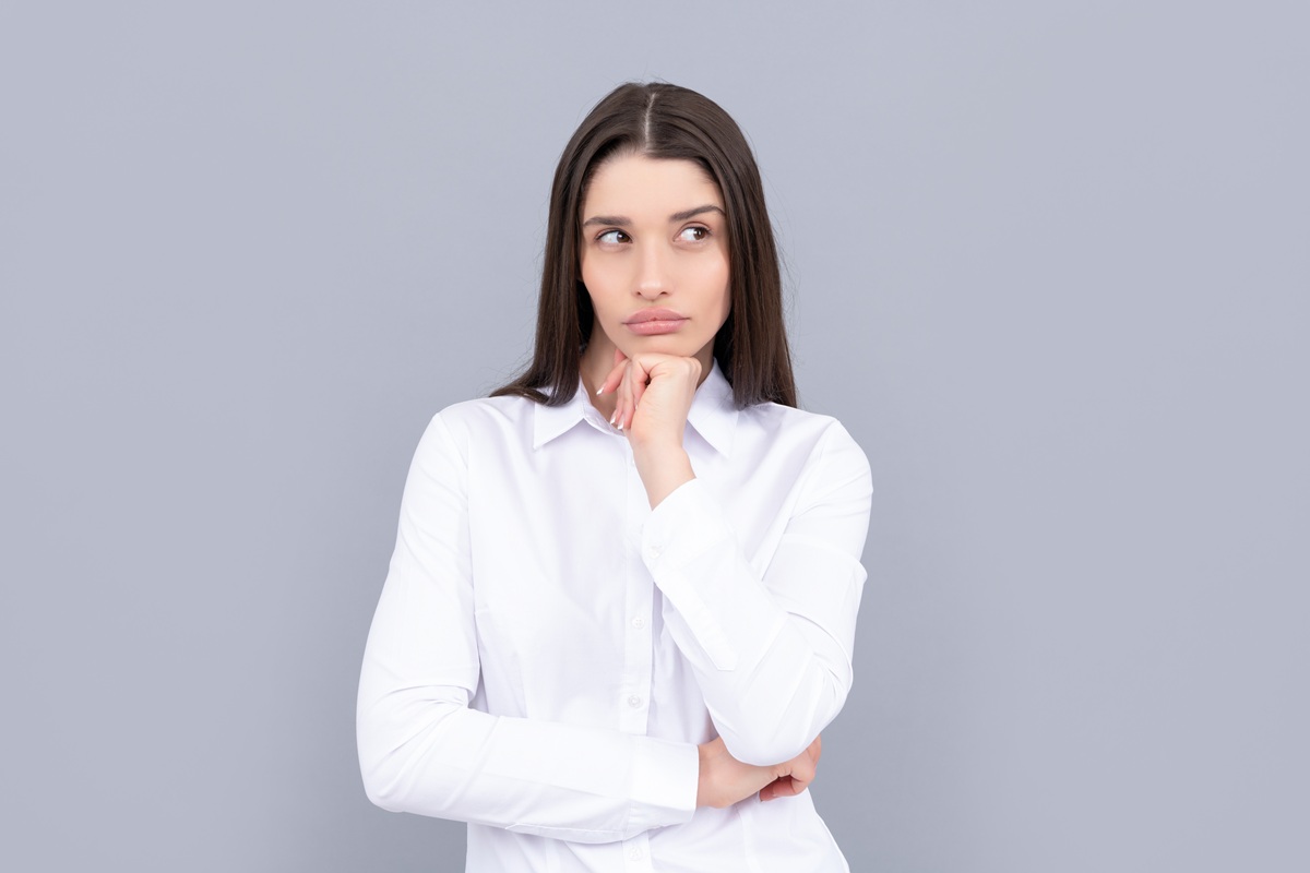 打たれ弱く落ち込みやすい…自分を追い込んでしまう…思い込みが強い女の特徴とは