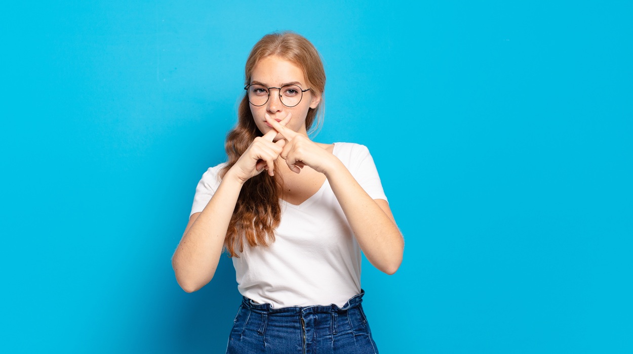 あまり気が乗らない誘い、遊びたくない…しつこい友達からの誘いの断り方とは