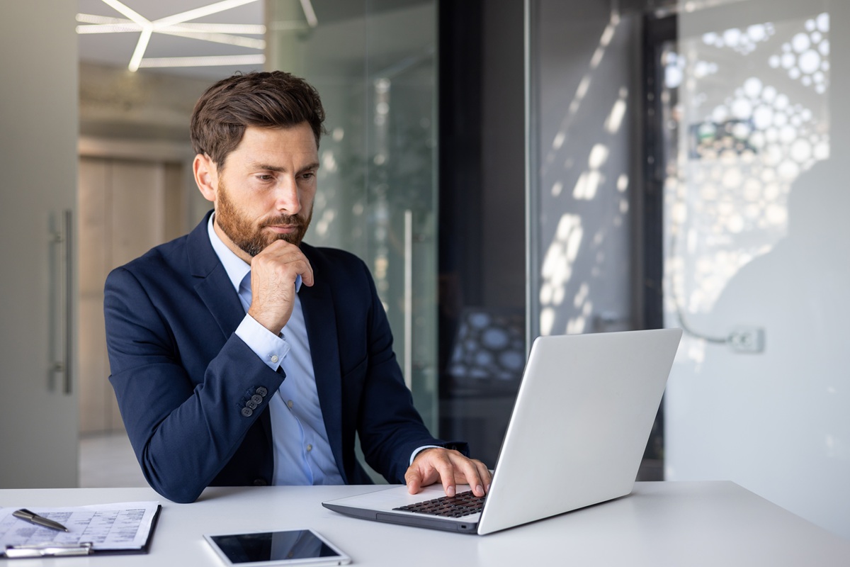 堂々とした振る舞いの自信家！？外資系で働いているエリート男性の特徴とは