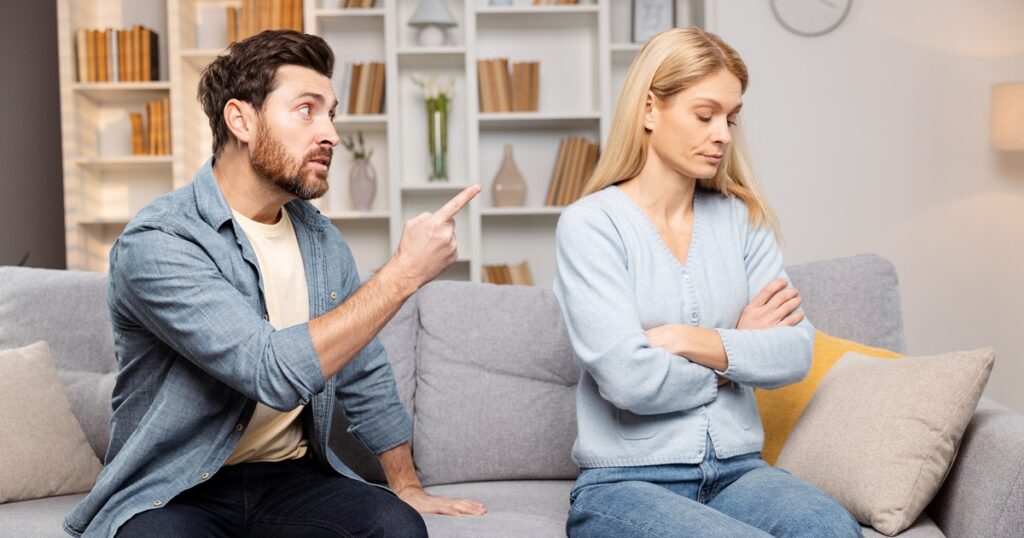 すれ違いカップル