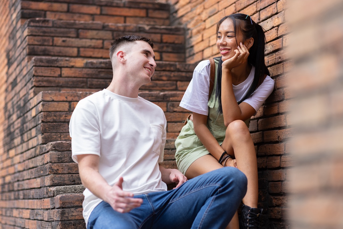 「絶対あの人わたしのこと好きなんだろうな」好きなのバレバレな男の恋愛表現とは