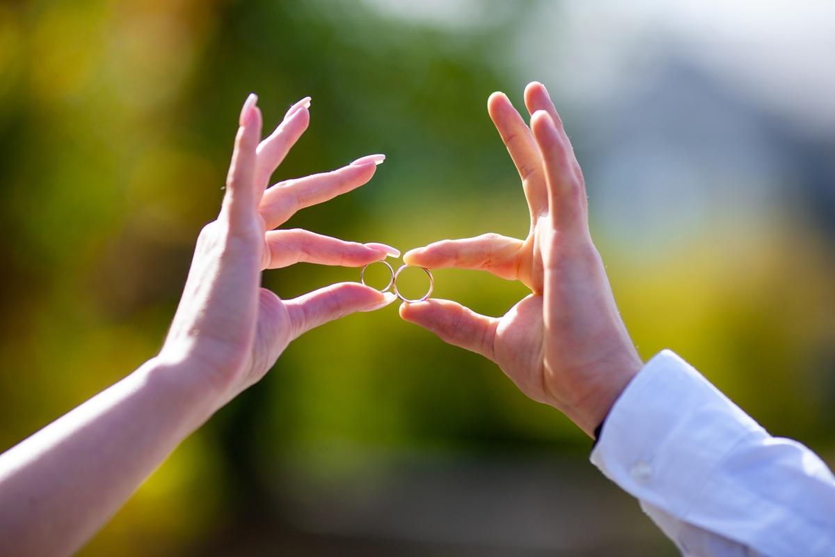 せっかくお揃いで指輪を買ったのに！指輪をしてくれない彼氏にしてもらう方法とは