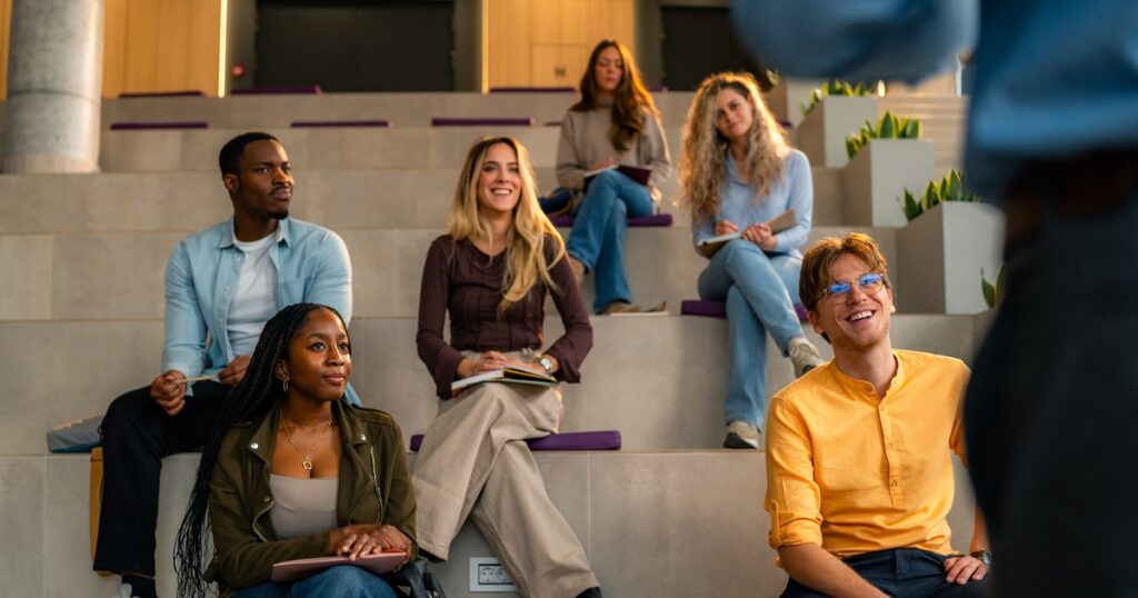 教師と生徒は恋愛しない方がいい理由