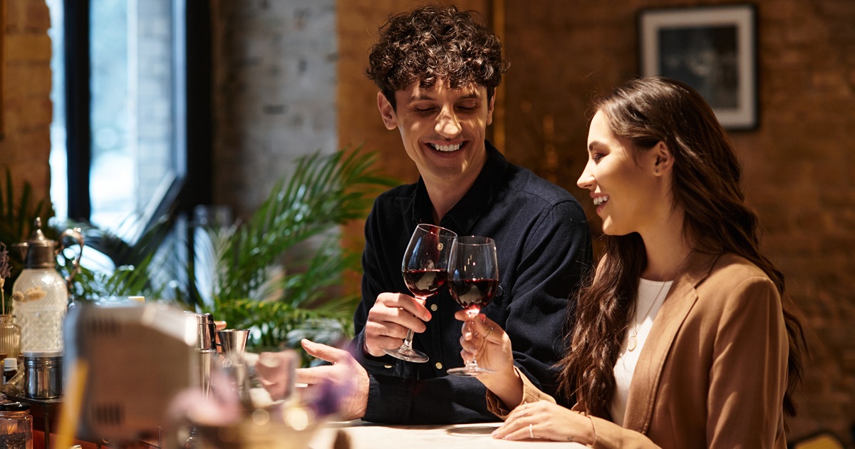 彼女の口癖が「なんか」は腹黒い性格から？自信がないから？女性の心理と特徴