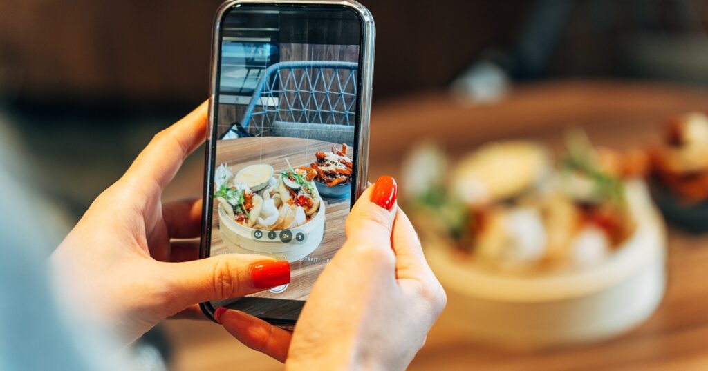 SNSで家庭的アピールがうざい女