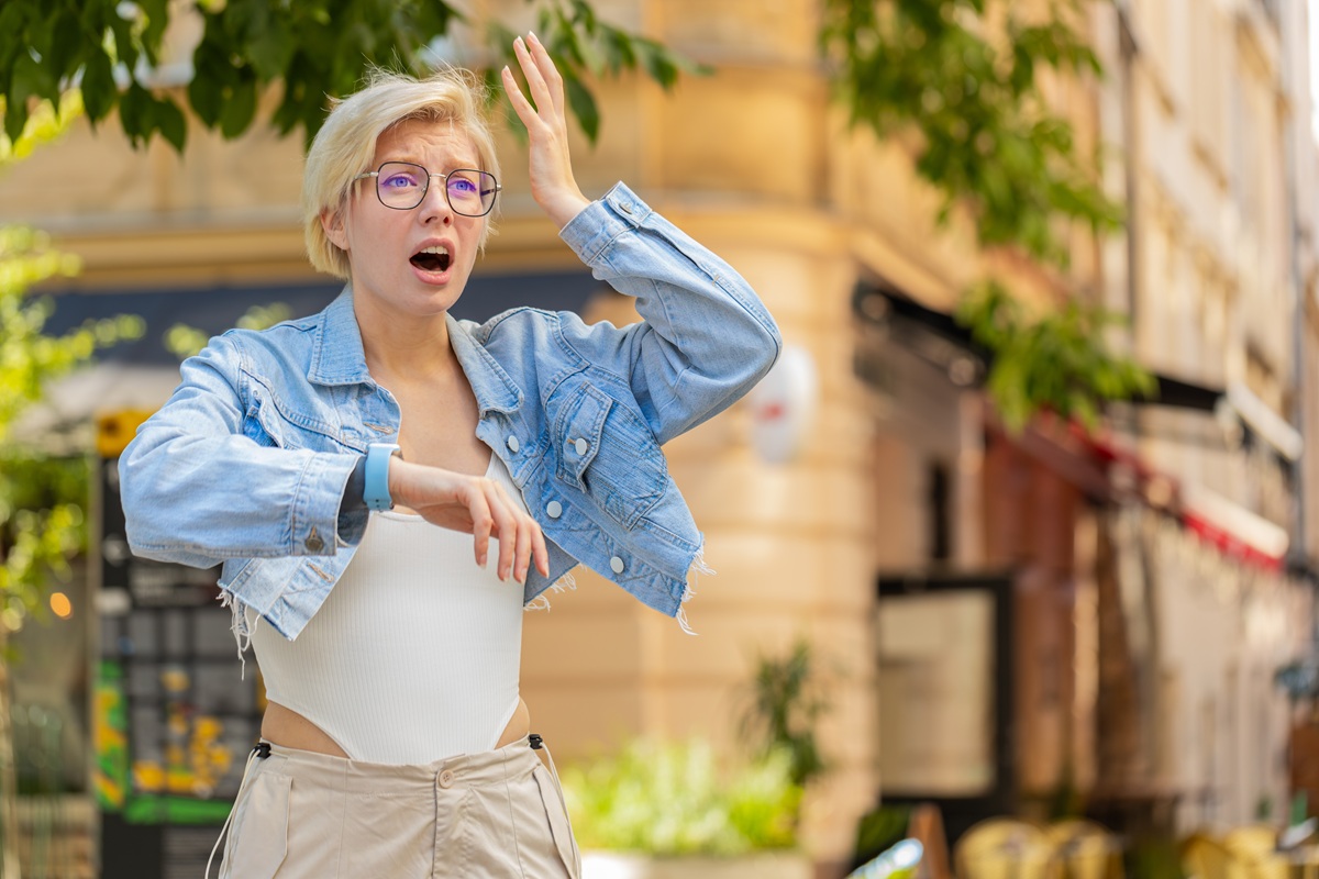 勘弁して！いつまで経っても友達が来ない！待ち合わせに友達が来ない時の対処法