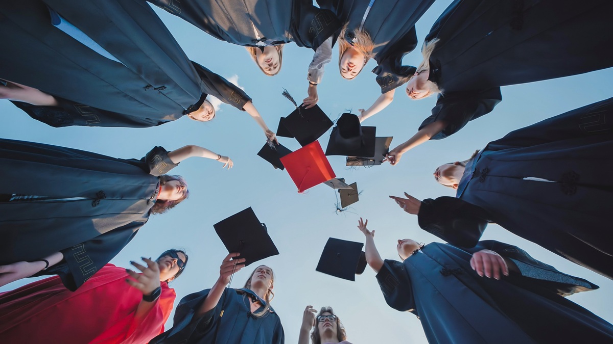 人生のターニングポイントが訪れている！？夢占い「卒業する夢」を見た意味とは