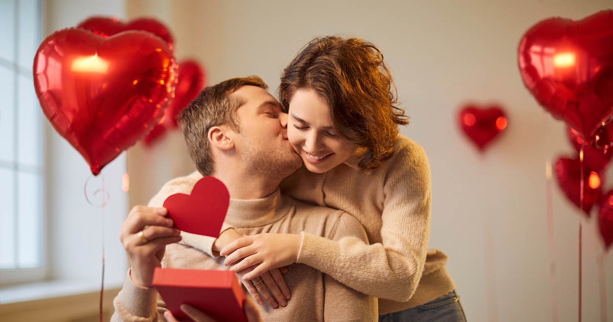 大切な結婚記念日に夫へのサプライズでおすすめなこと！男性が喜ぶお祝いの仕方！