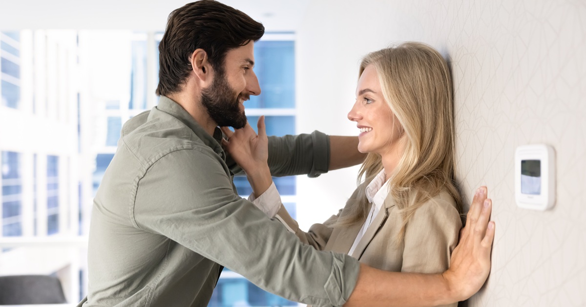 社内恋愛してもOK！な職場で既婚男性と不倫をしてしまった時の対処法とリスク