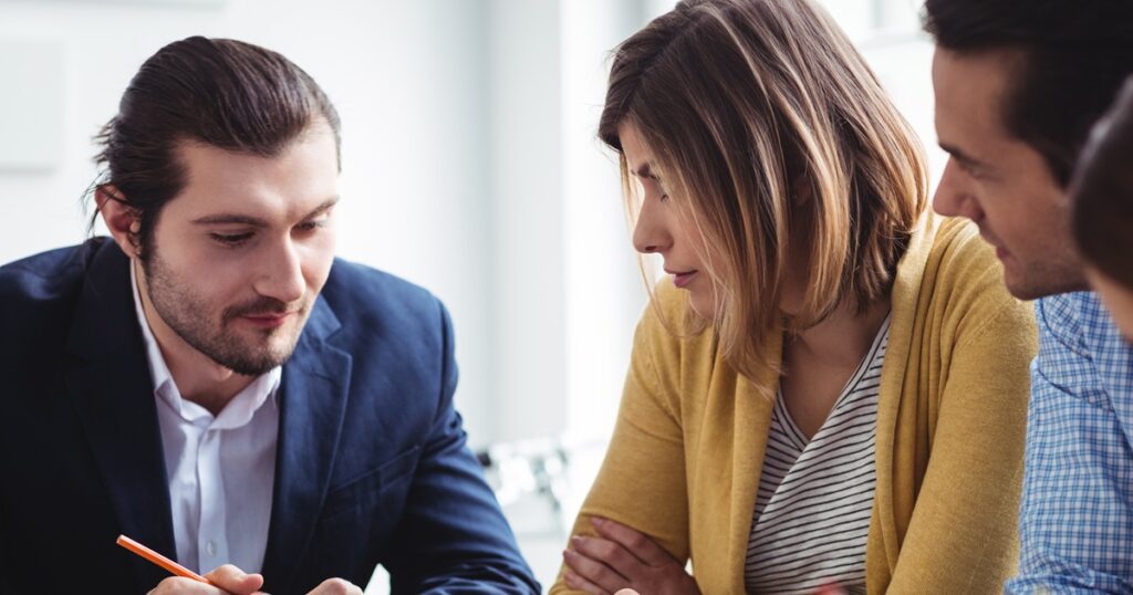 年下の男性に片思いする30代女性