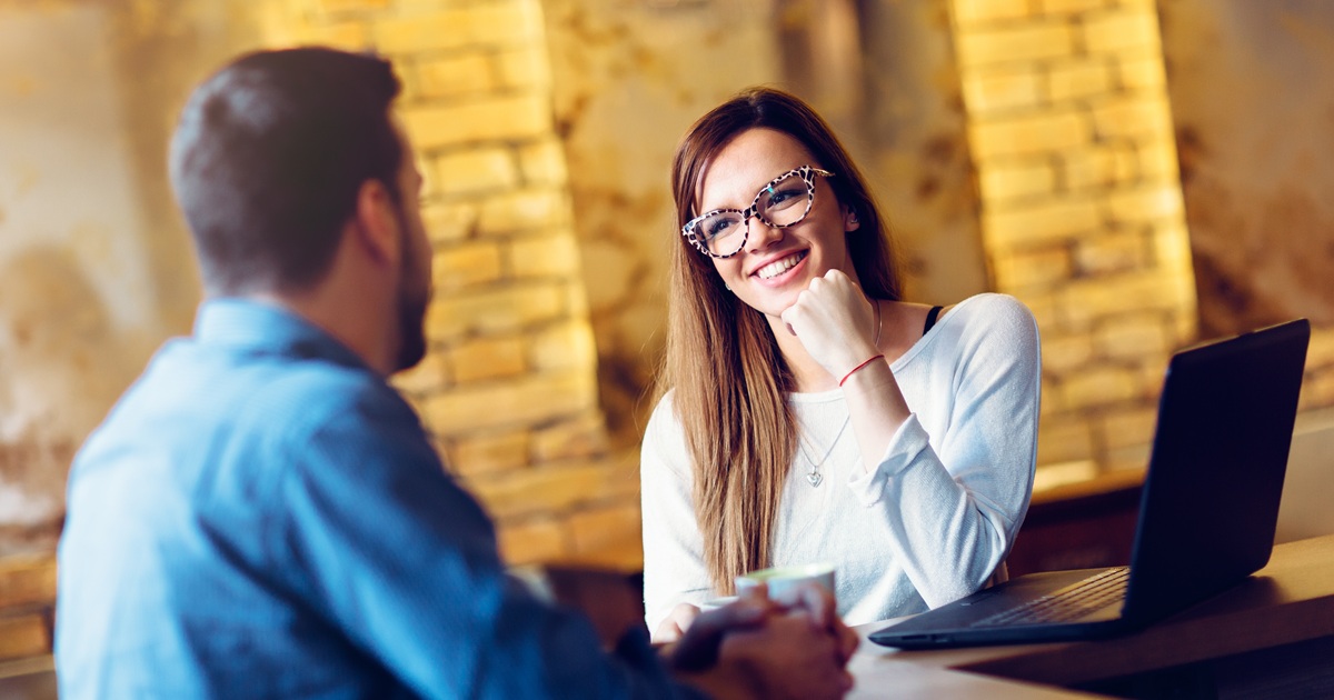 モテたい女性は必見！男性からモテるためには恋愛で人の話の聞き上手になる事！