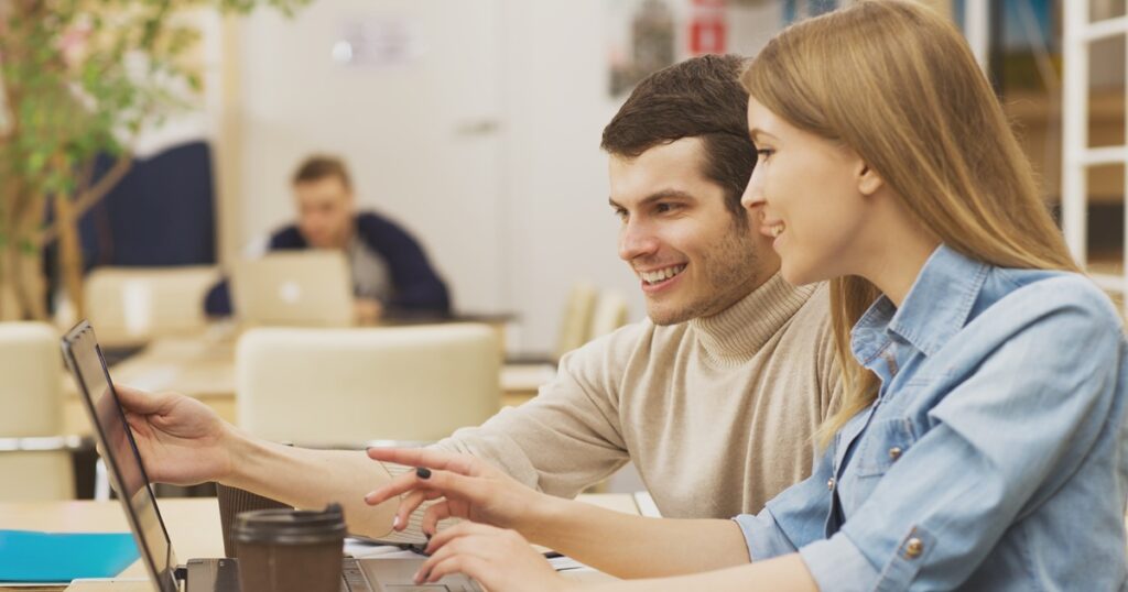 会社の彼女持ち上司に片思い