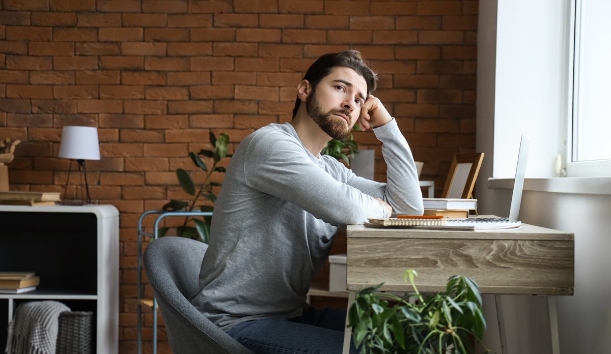 仕事の話をしてくれない彼氏に話してもらう方法！話したくない理由や心理も解説。
