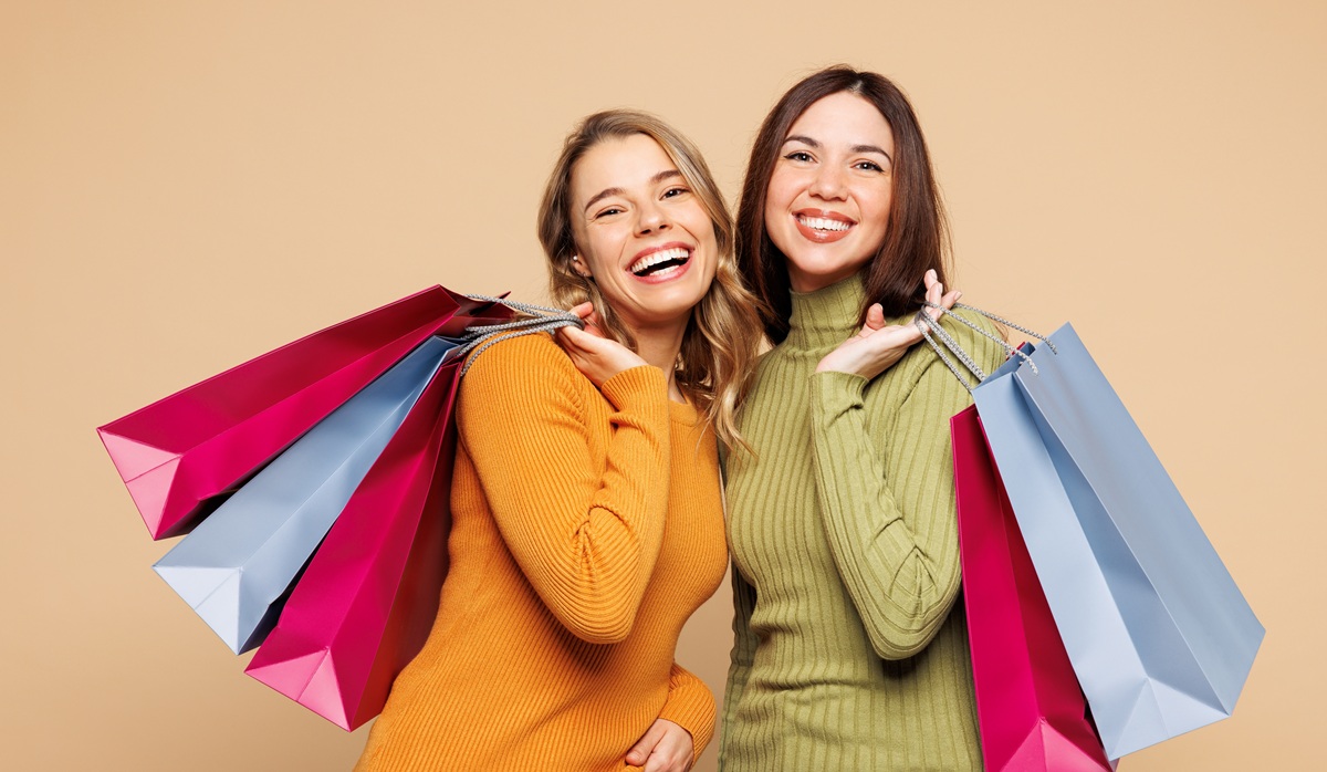 買い物大好き！物欲が強い女の心理とは？物欲だけでなく〇欲も強い！？特徴を解説