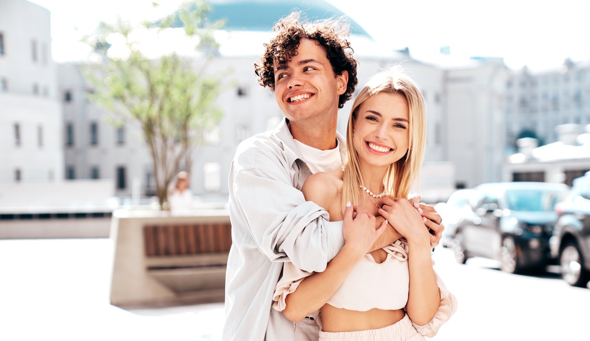 男だけじゃない！？ボディタッチに弱い女の特徴とは？性格ごとに異なる特徴を解説