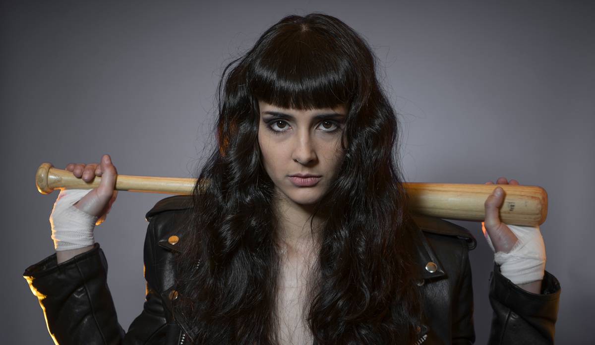 この人元ヤンかも！？ヤンキー女の特徴や行動とは？喧嘩っ早いけど情に厚く脆い！