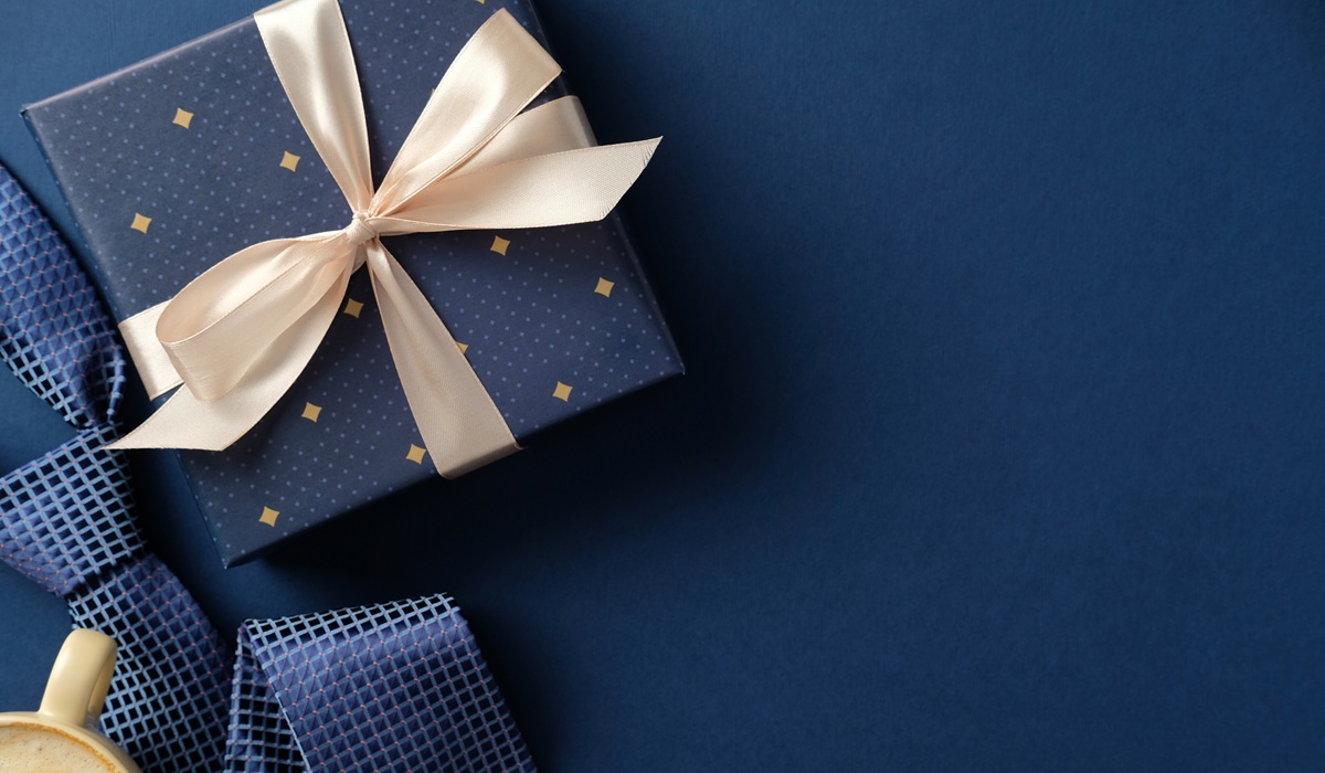 男性同僚に贈りたい誕生日プレゼントの選び方解説！上手に選んで相手を喜ばせて！