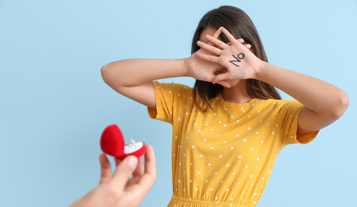 社交辞令だったの！？女性がするさりげない男性への拒絶のサイン＆注意点とは？