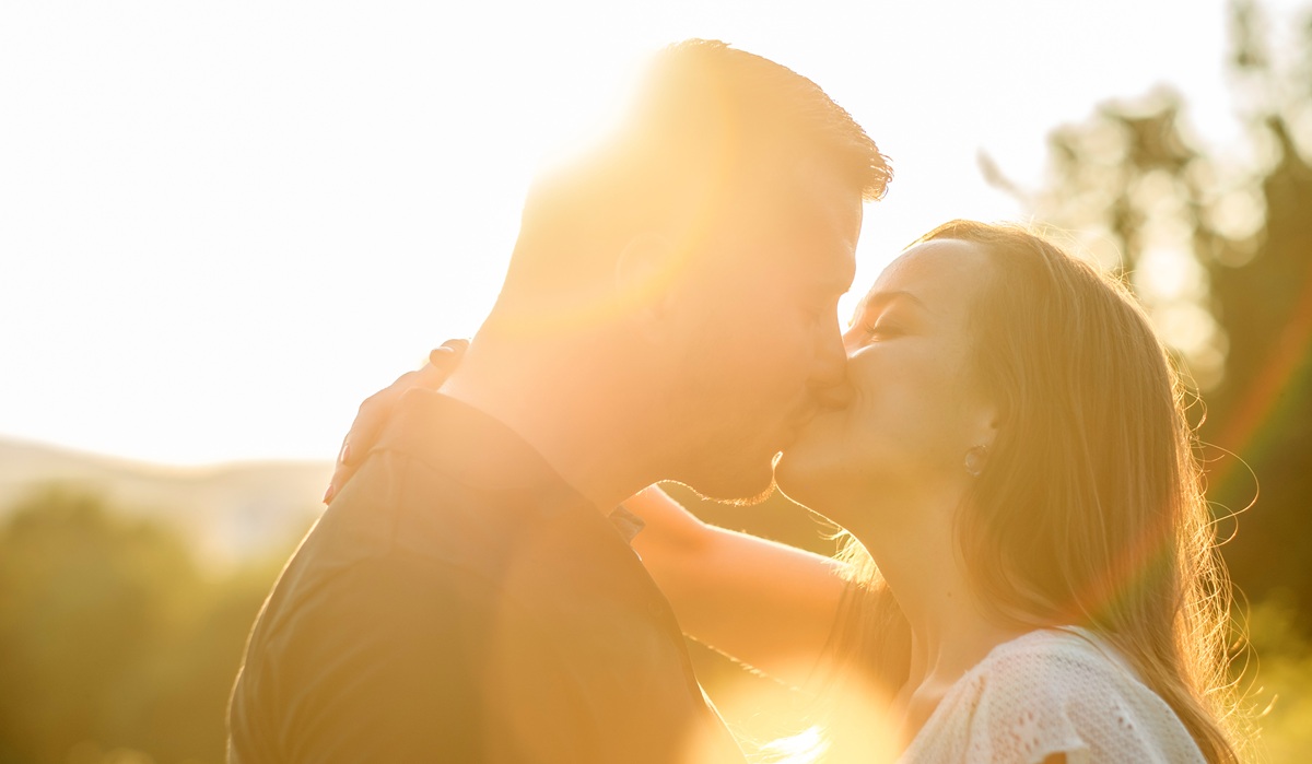 「元彼と復縁する夢」を見た心理と意味とは？復縁の前兆？嫉妬心から来るもの？