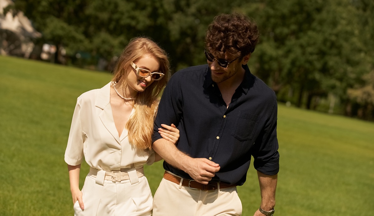 勘違いされてしまう？男友達と腕組みが危険な理由。誤解されるスキンシップとは