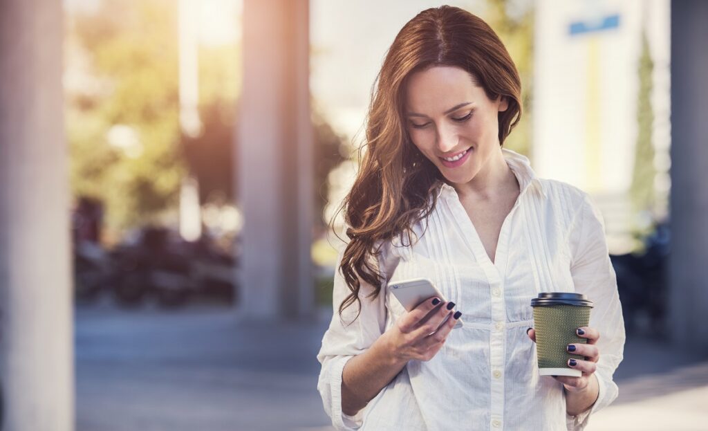 男性が心理的に本命の女性と付き合う前にするLINEの内容を教えてください。どうでも良い女性と本命女性だと付き合う前の反応や送信する内容も変わってきますよね？本命