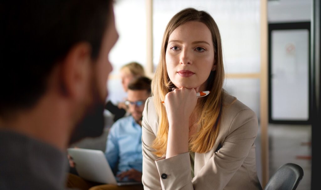 女性に対して付き合ってもないの