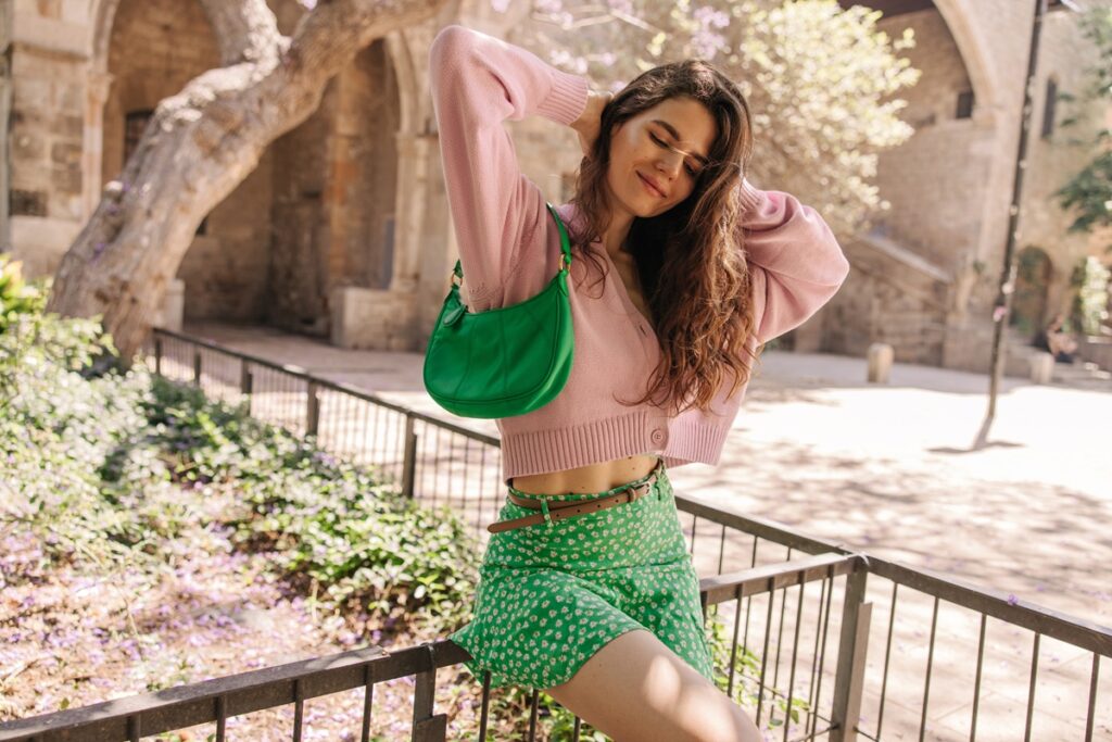 冬の女性のファッションってまさ