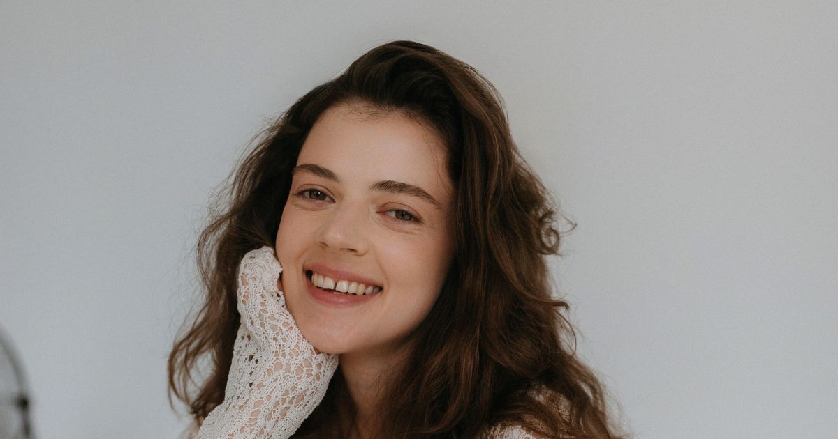 主に男性の方にお聞きします。 大阪出身の女性に感じる異性としての魅力や特徴ランキングを教えてください。 大阪の方といえばやはりお笑い好きだったり、日常会話がボケ