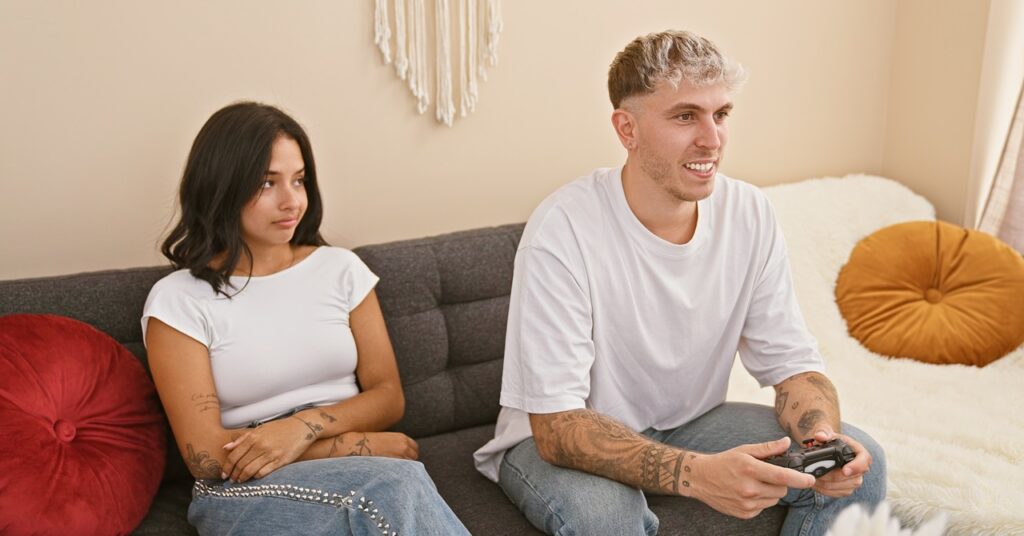 彼女へのそっけない態度を変える対処法